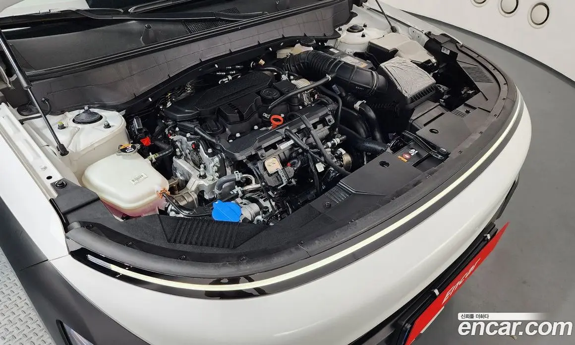 Hyundai Kona 2025 1.6 автомат (гидро), фото 6