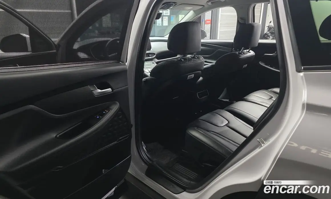 Hyundai Santa Fe 2022 2.2 автомат (гидро), фото 17
