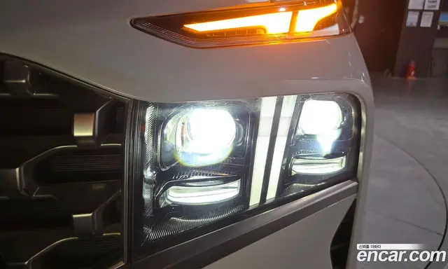 Hyundai Santa Fe 2022 2.2 автомат (гидро), миниатюра 8