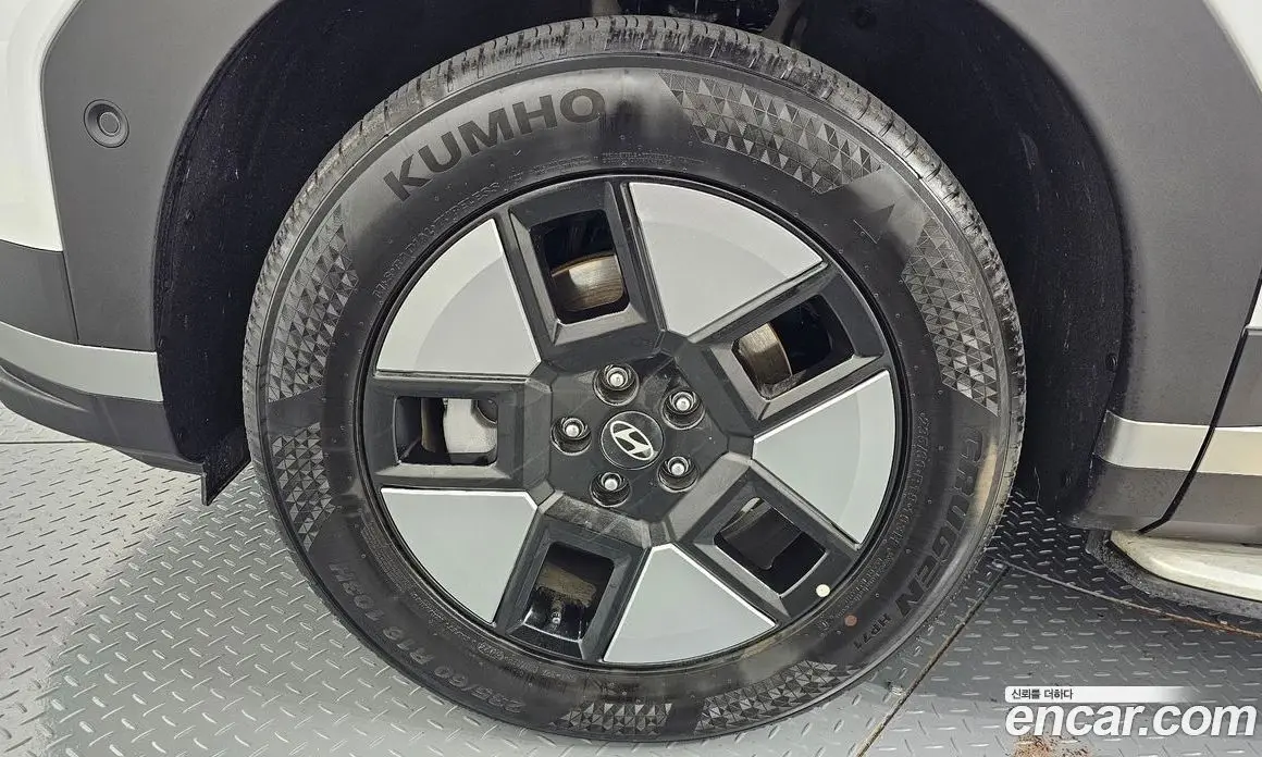 Hyundai Santa Fe 2025 1.6 автомат (гидро), фото 5