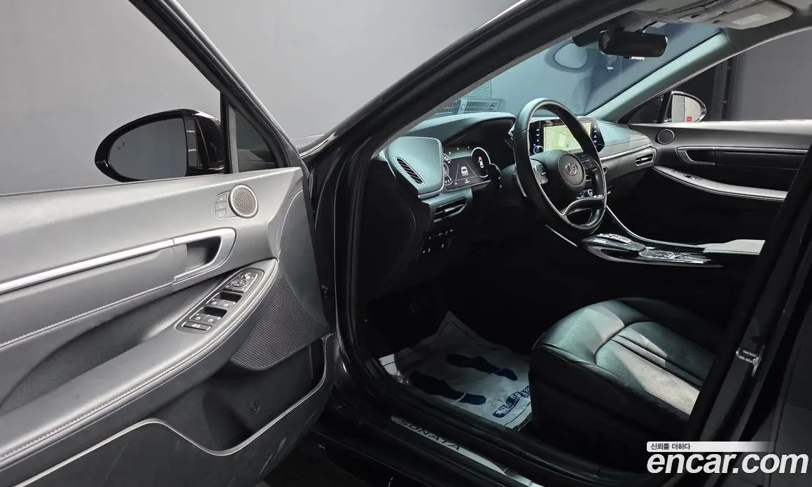 Hyundai Sonata 2022 1.6 автомат (гидро), фото 13