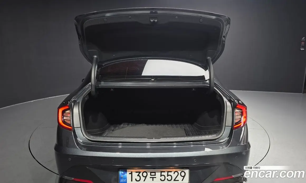 Hyundai Sonata 2022 1.6 автомат (гидро), фото 26