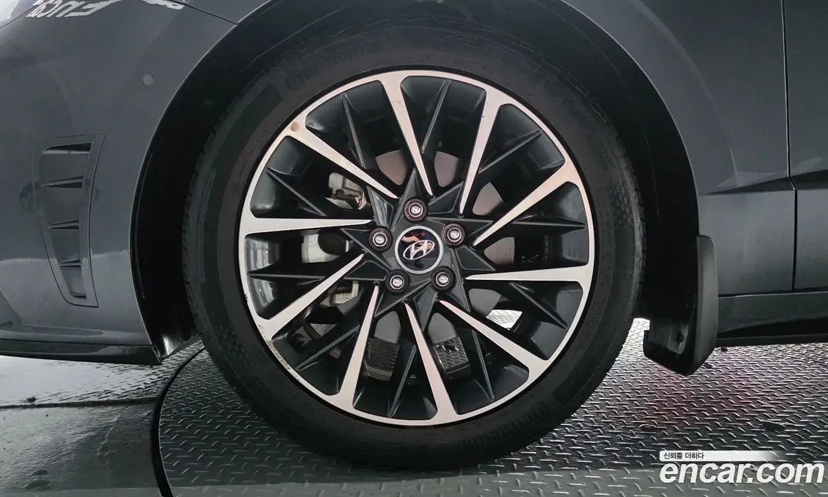 Hyundai Sonata 2022 1.6 автомат (гидро), фото 7