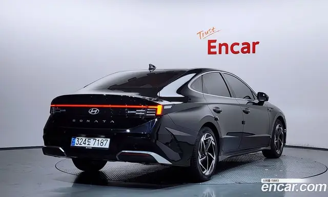 Hyundai Sonata 2023 2.0 автомат (гидро), миниатюра 2