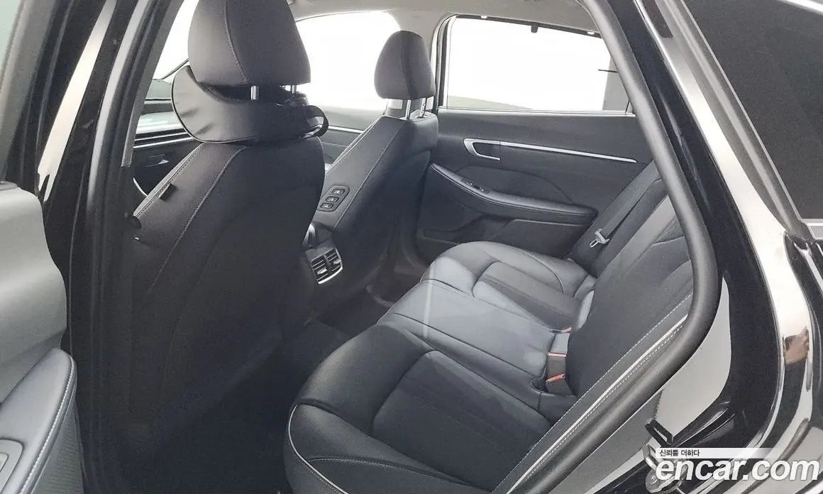 Hyundai Sonata 2023 2.0 автомат (гидро), фото 25