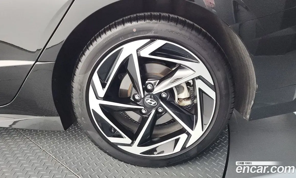 Hyundai Sonata 2023 2.0 автомат (гидро), фото 7