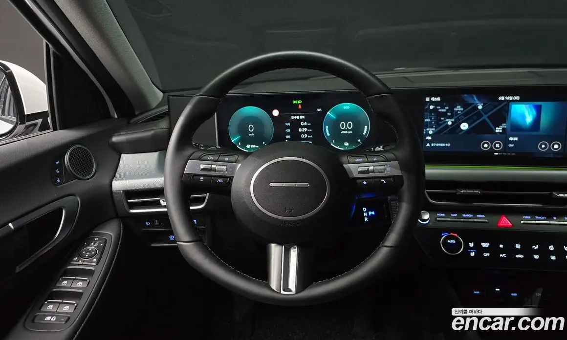Hyundai Sonata 2025 2.0 автомат (гидро), фото 12