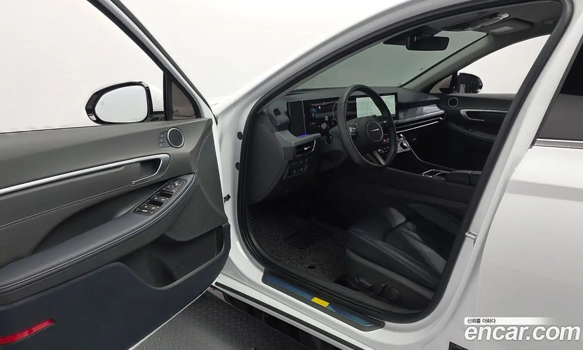Hyundai Sonata 2025 1.6 автомат (гидро), фото 13