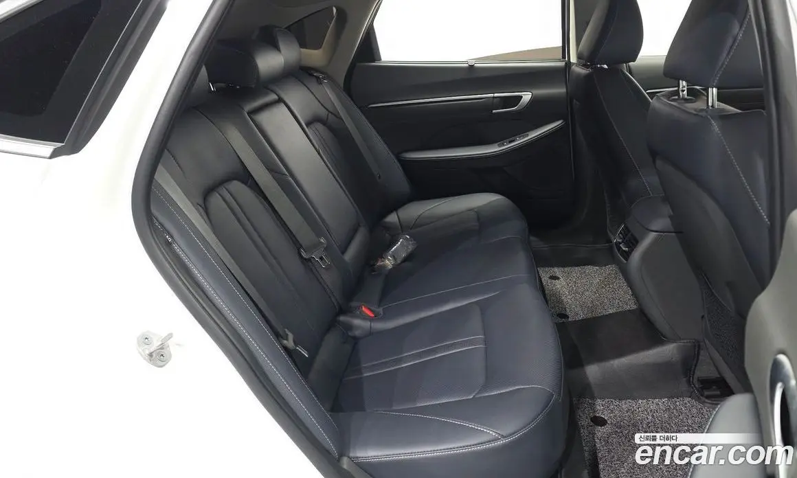 Hyundai Sonata 2025 1.6 автомат (гидро), фото 18