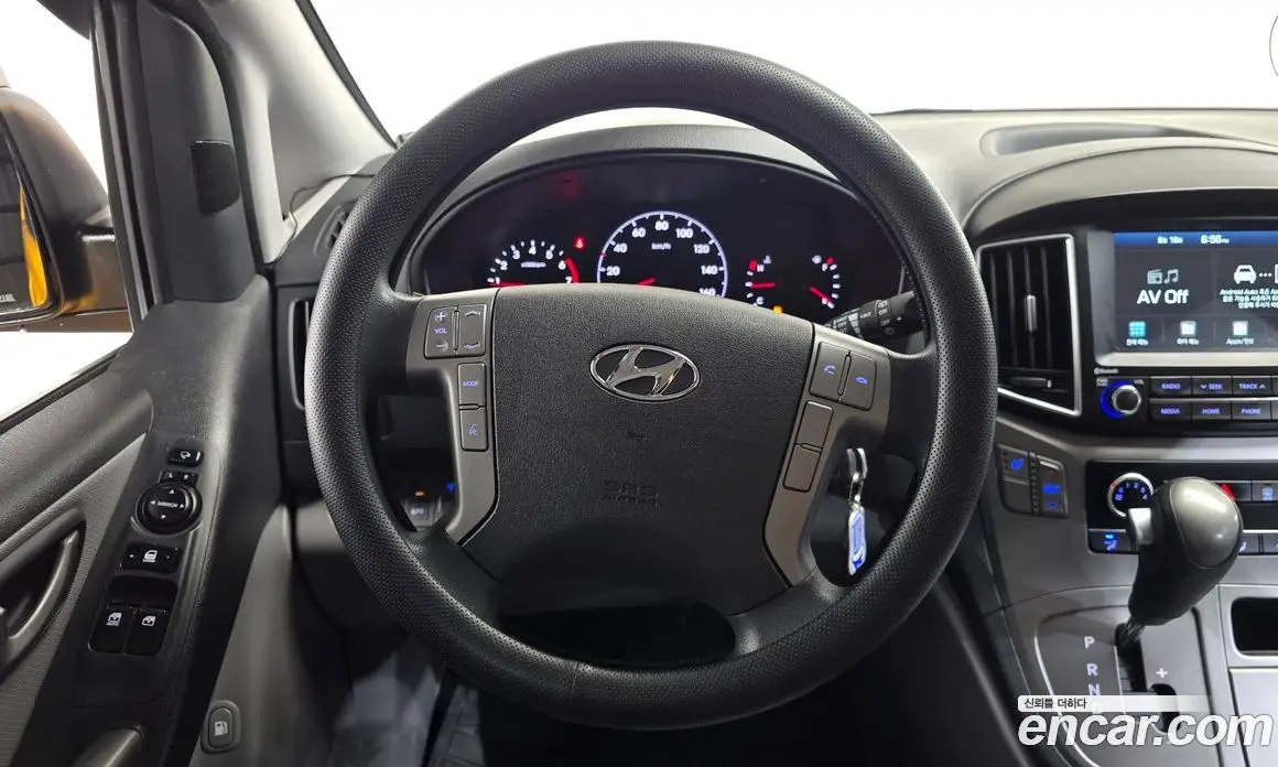 Hyundai Starex 2019 2.4 автомат (гидро), фото 14