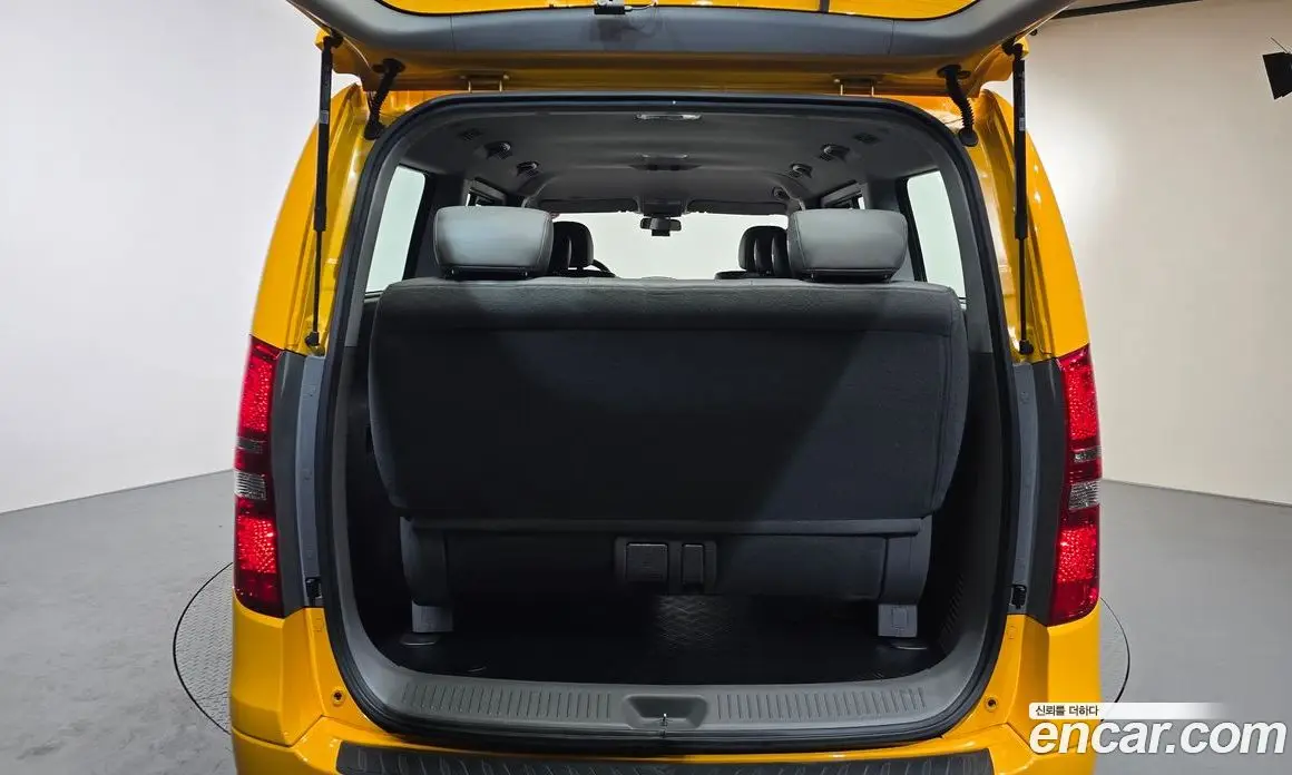 Hyundai Starex 2019 2.4 автомат (гидро), фото 19