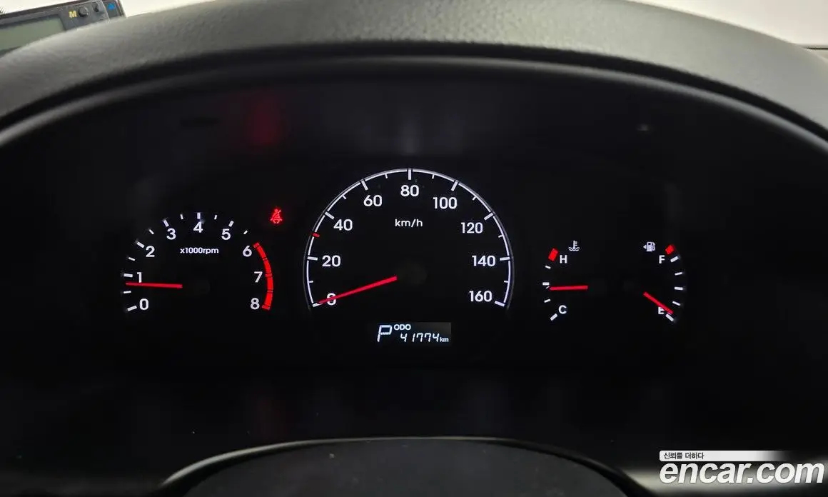 Hyundai Starex 2019 2.4 автомат (гидро), фото 8