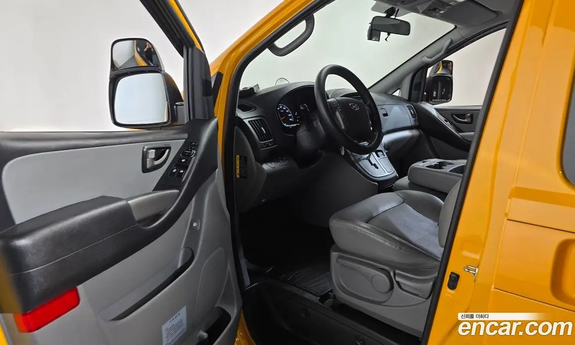 Hyundai Starex 2019 2.4 автомат (гидро), фото 10