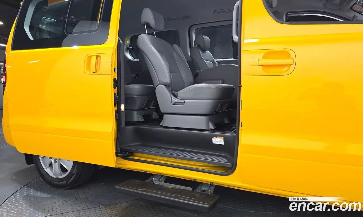 Hyundai Starex 2020 2.5 автомат (гидро), фото 25