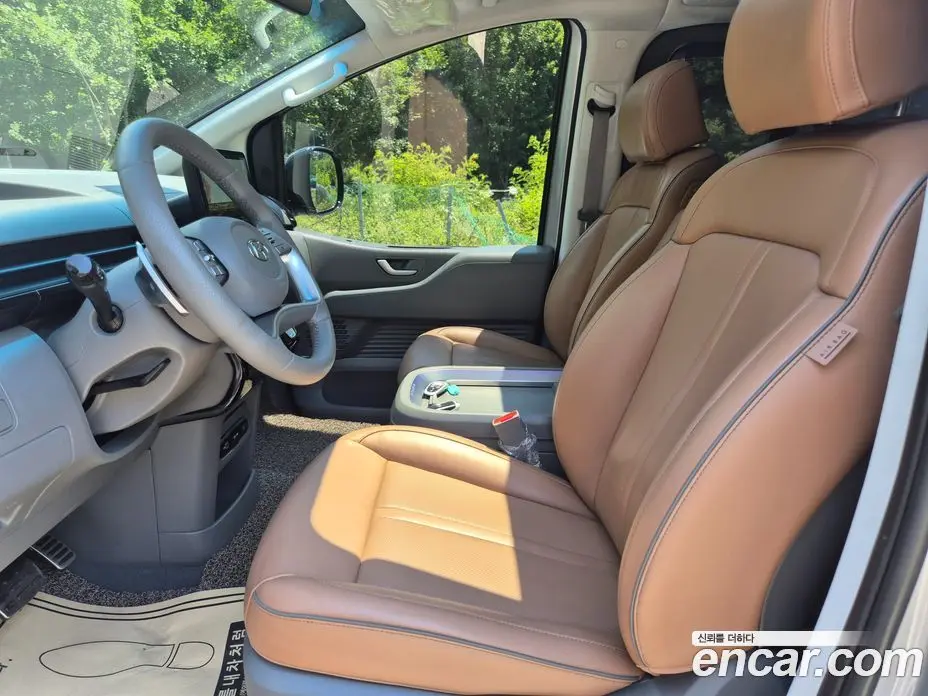 Hyundai Staria 2022 2.2 автомат (гидро), фото 15