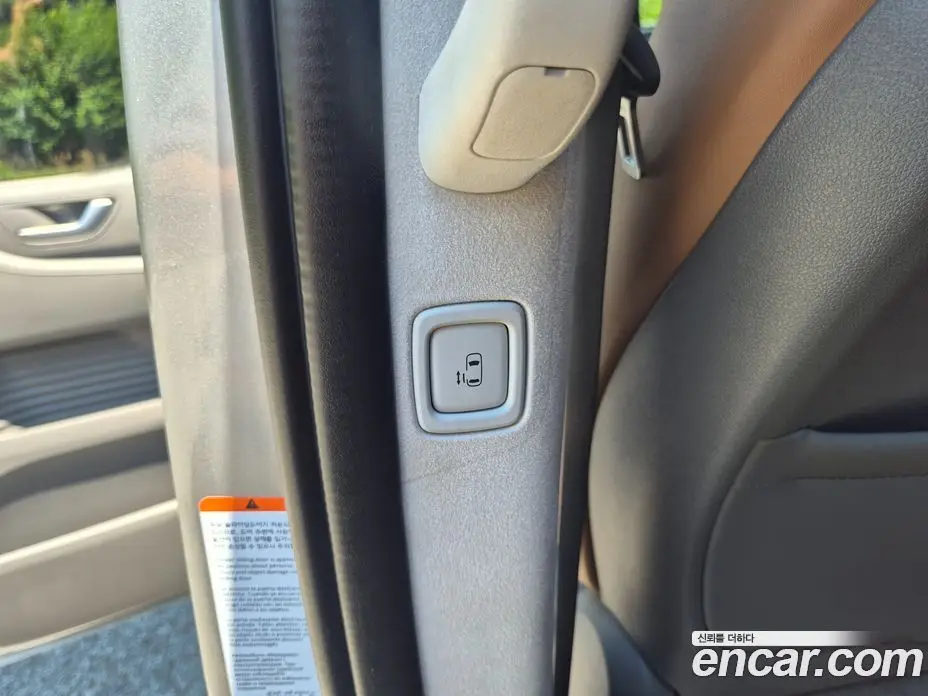 Hyundai Staria 2022 2.2 автомат (гидро), фото 17