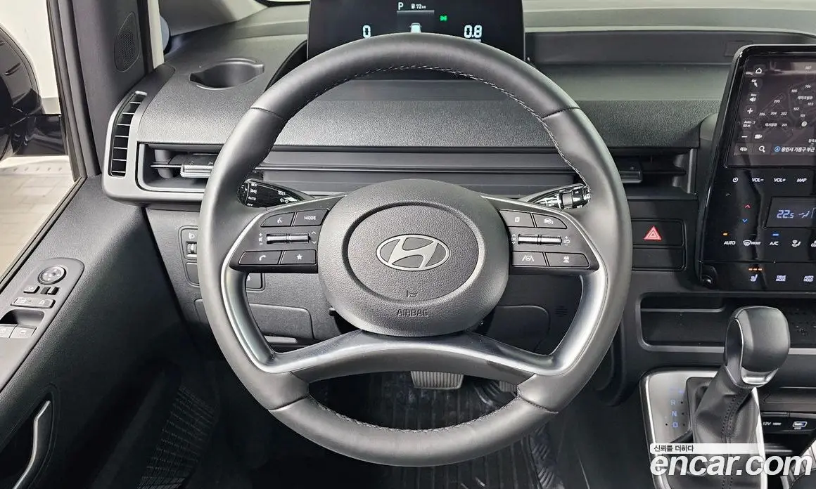 Hyundai Staria 2024 2.2 автомат (гидро), фото 19
