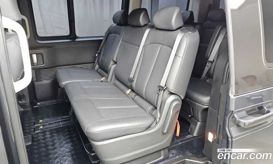 Hyundai Staria 2024 2.2 автомат (гидро), фото 25