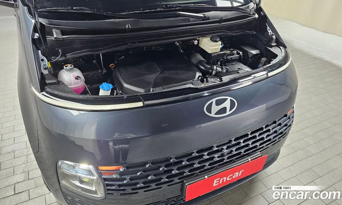 Hyundai Staria 2024 2.2 автомат (гидро), фото 6