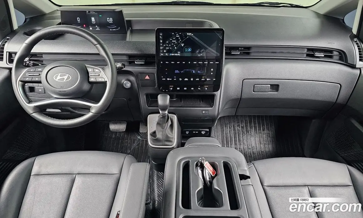 Hyundai Staria 2024 2.2 автомат (гидро), фото 10