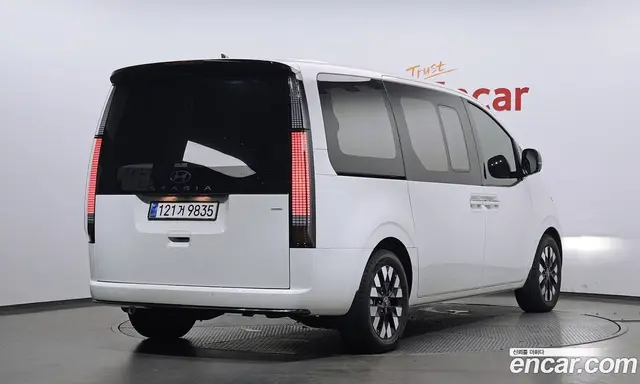 Hyundai Staria 2025 2.2 автомат (гидро), миниатюра 2