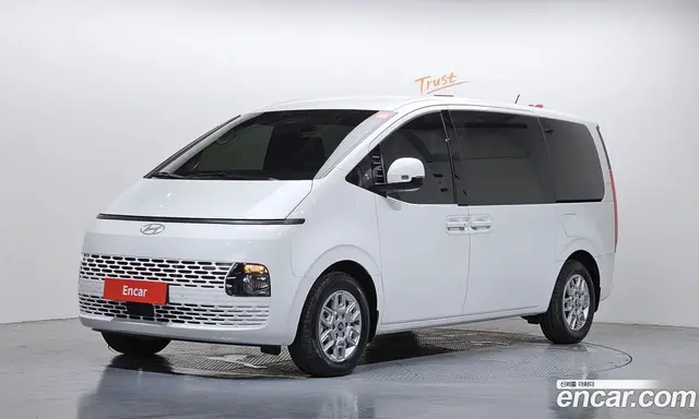 Hyundai Staria, 2025, 3 439 км