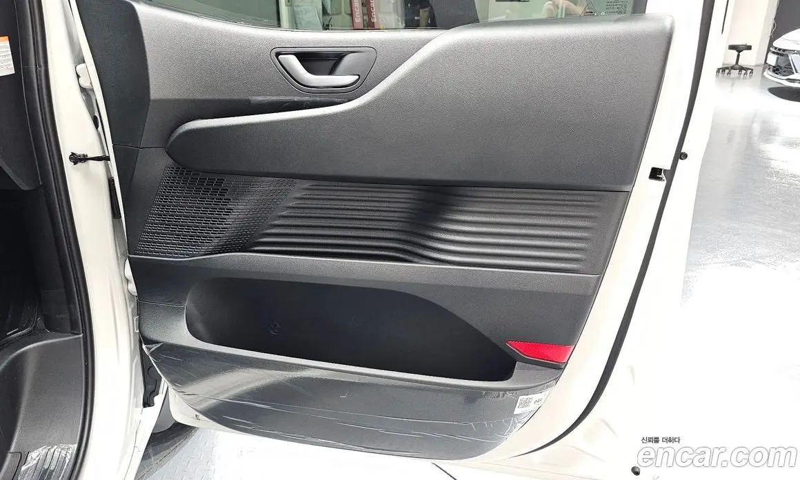 Hyundai Staria 2025 1.6 автомат (гидро), фото 15