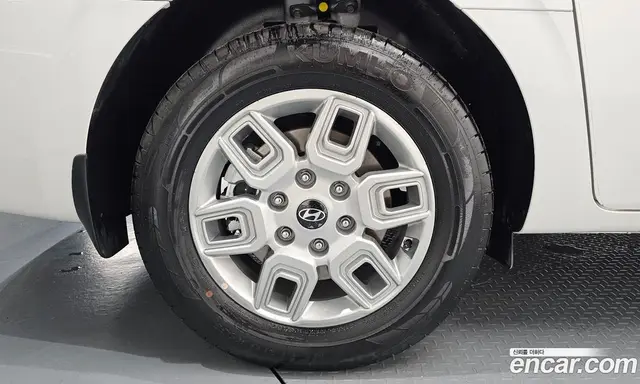 Hyundai Staria 2025 1.6 автомат (гидро), миниатюра 5
