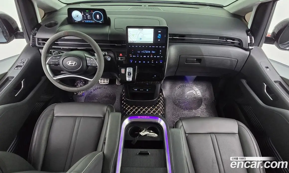Hyundai Staria 2025 2.2 автомат (гидро), фото 7