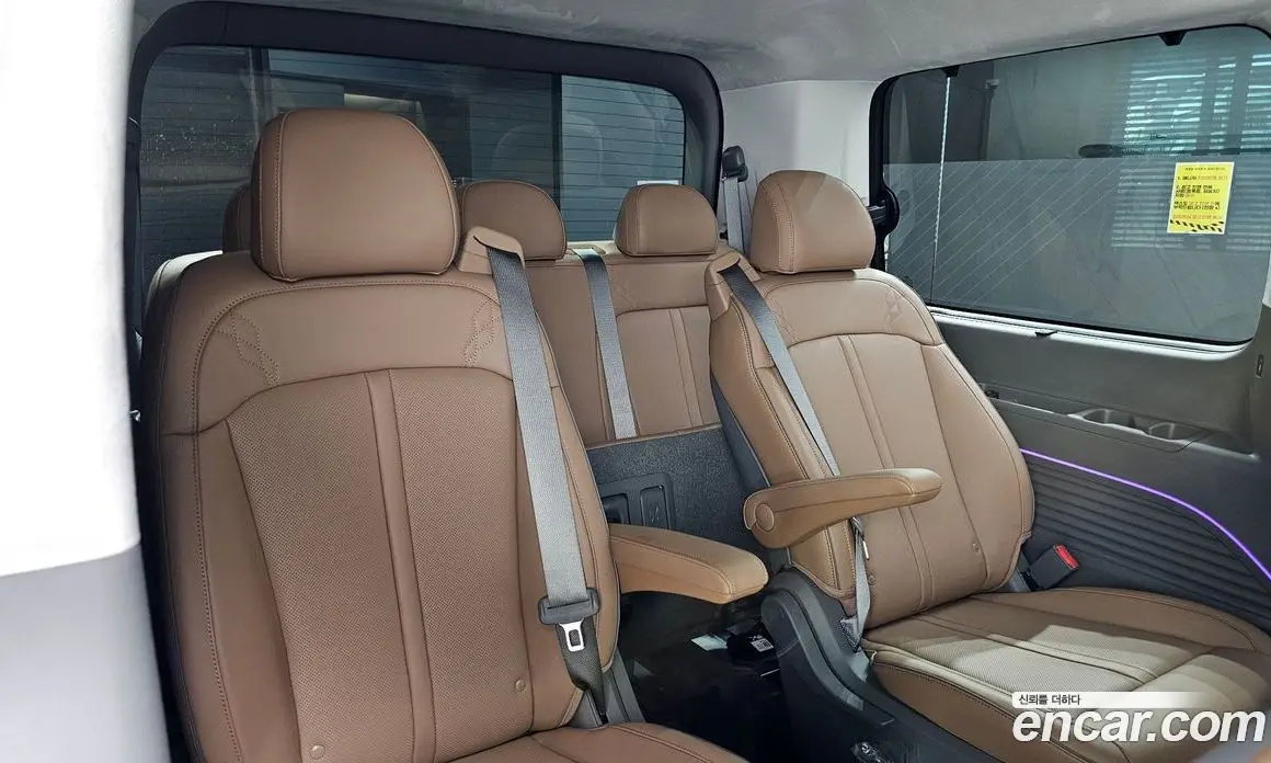 Hyundai Staria 2025 2.2 автомат (гидро), фото 17