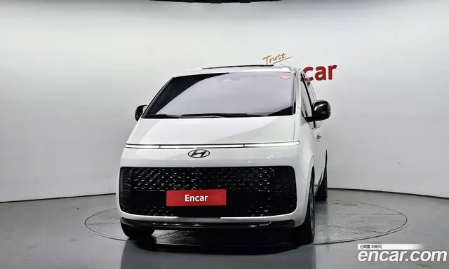 Hyundai Staria 2025 2.2 автомат (гидро), миниатюра 3