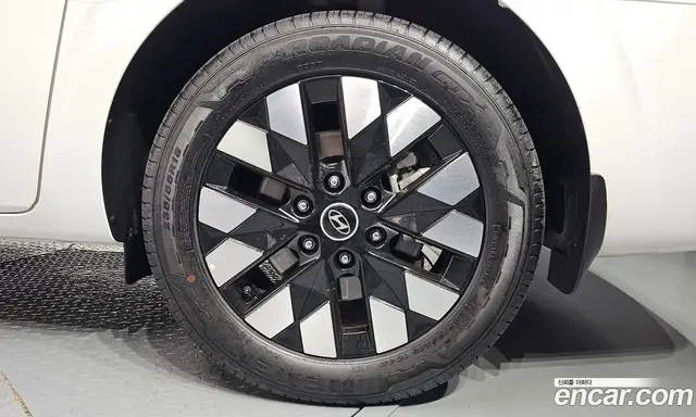 Hyundai Staria 2025 2.2 автомат (гидро), миниатюра 7