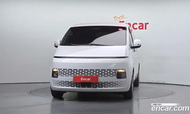 Hyundai Staria 2025 2.2 автомат (гидро), миниатюра 3