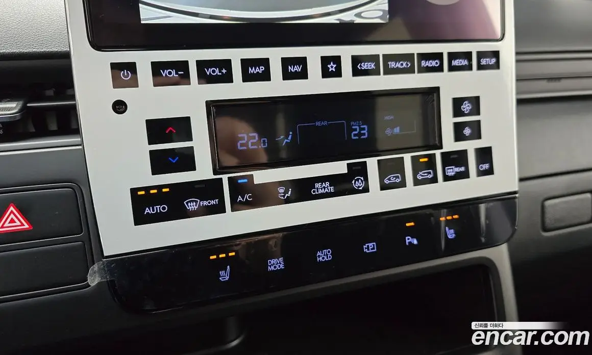Hyundai Staria 2025 2.2 автомат (гидро), фото 24