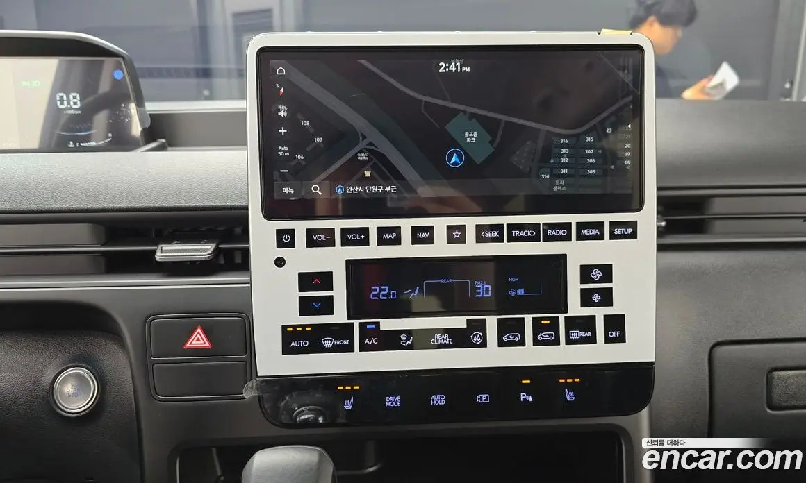 Hyundai Staria 2025 2.2 автомат (гидро), фото 25