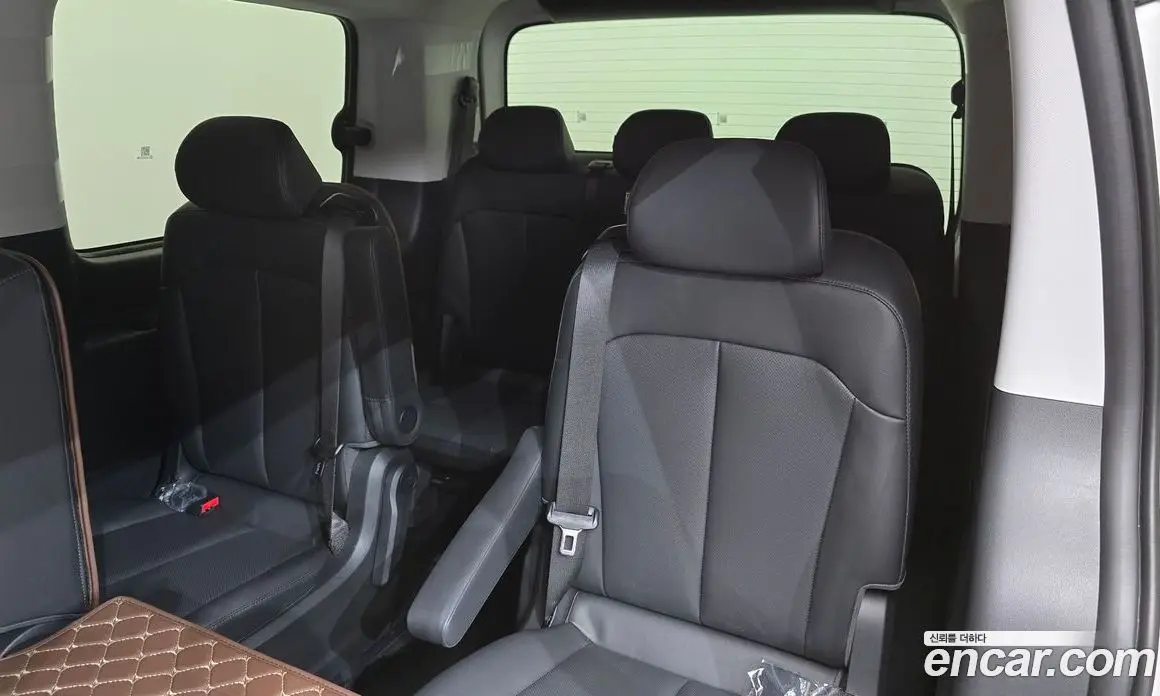 Hyundai Staria 2025 2.2 автомат (гидро), фото 28