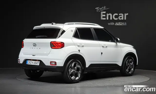 Hyundai Venue 2025 1.6 автомат (гидро), миниатюра 2