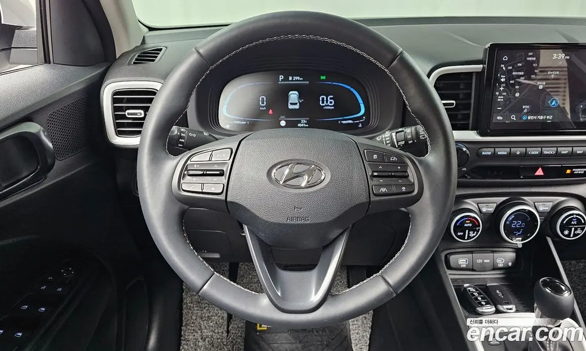 Hyundai Venue 2025 1.6 автомат (гидро), фото 19