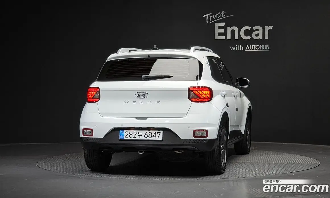 Hyundai Venue 2025 1.6 автомат (гидро), фото 4