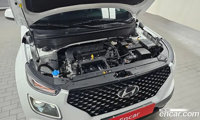 Hyundai Venue 2025 1.6 автомат (гидро), миниатюра 6