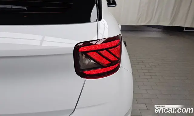 Hyundai Venue 2025 1.6 автомат (гидро), миниатюра 9