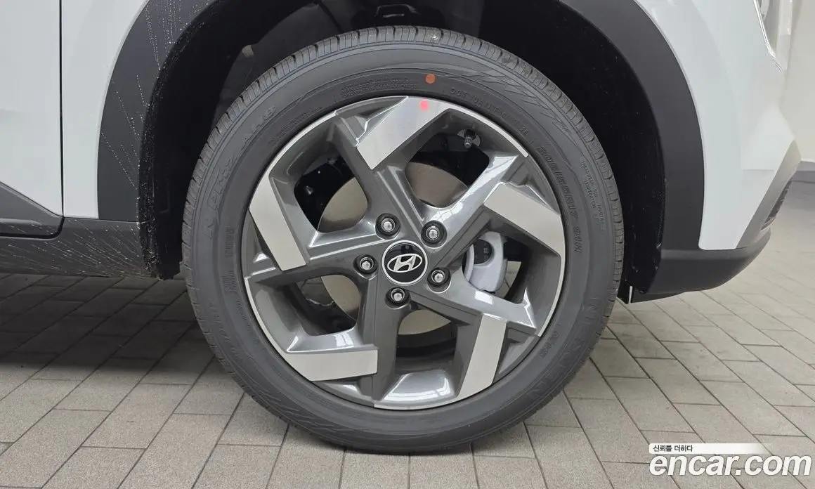 Hyundai Venue 2026 1.6 автомат (гидро), фото 7