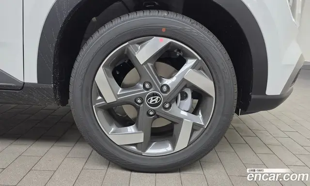 Hyundai Venue 2026 1.6 автомат (гидро), миниатюра 7
