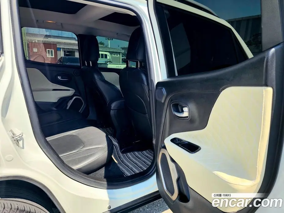 Jeep Renegade 2015 2.0 автомат (гидро), фото 15