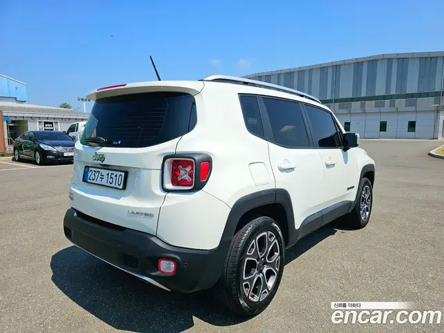 Jeep Renegade 2015 2.0 автомат (гидро), миниатюра 6