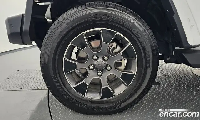 Jeep Wrangler 2022 2.0 автомат (гидро), миниатюра 5