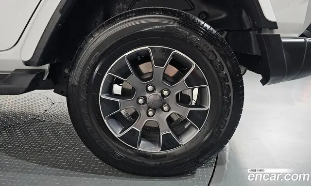 Jeep Wrangler 2022 2.0 автомат (гидро), миниатюра 7