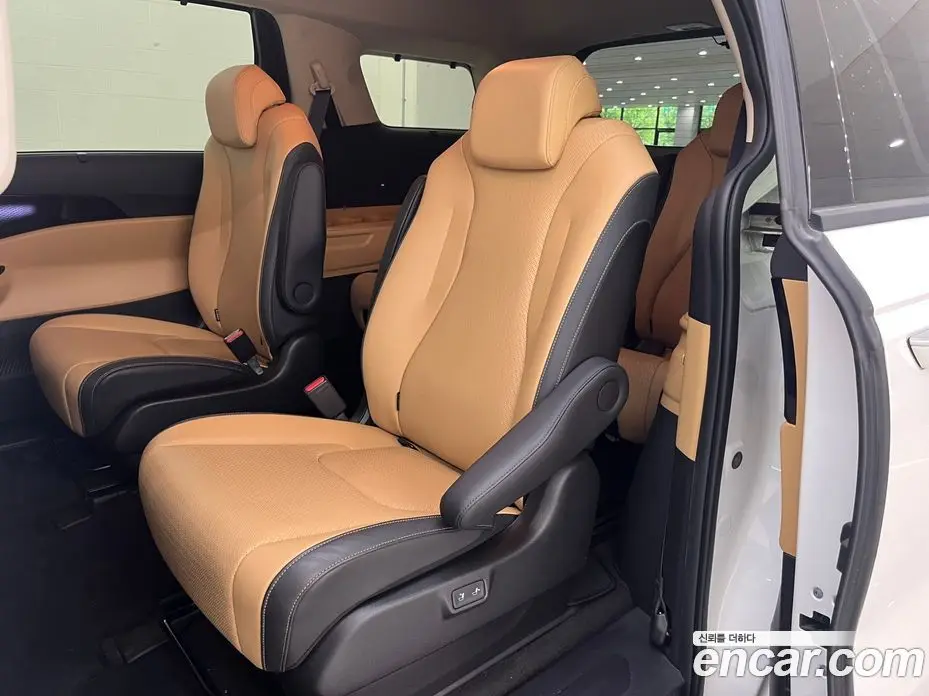 Kia Carnival 2022 2.2 автомат (гидро), фото 14