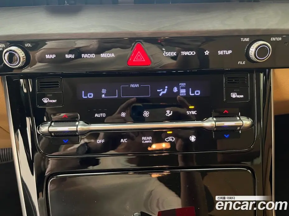 Kia Carnival 2022 2.2 автомат (гидро), фото 9