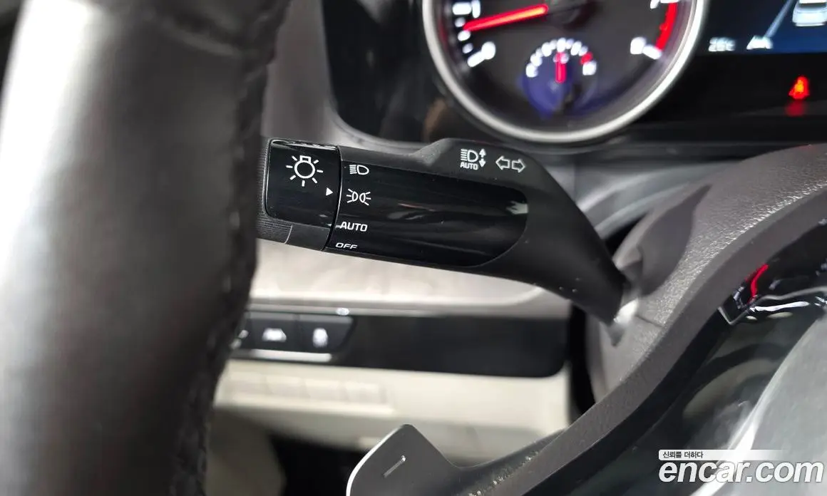 Kia Carnival 2023 3.5 автомат (гидро), фото 29